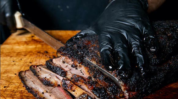 New York City's favorite kosher barbecue restaurant is coming to Miami